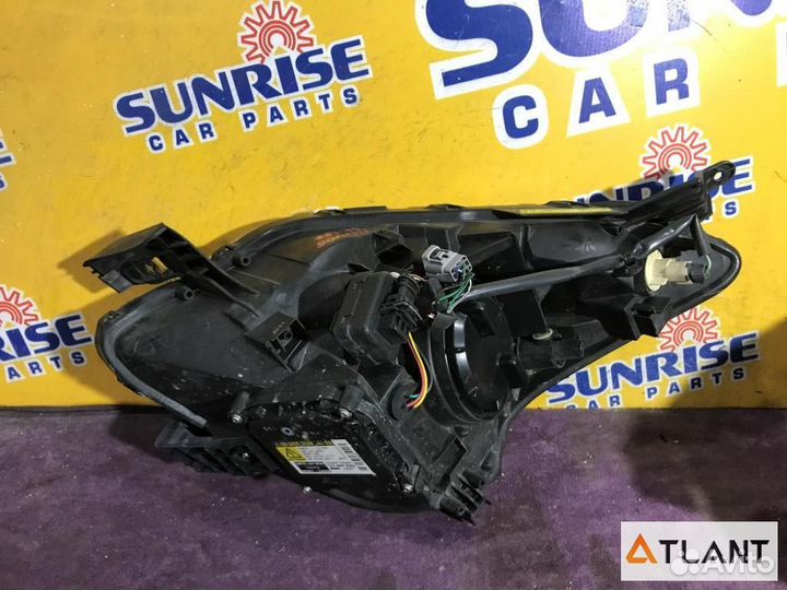 Фара toyota ractis