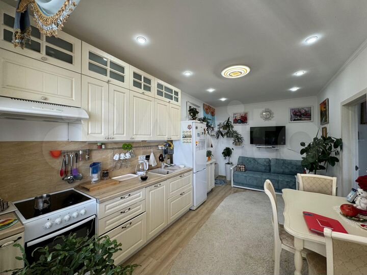 2-к. квартира, 47 м², 4/4 эт.