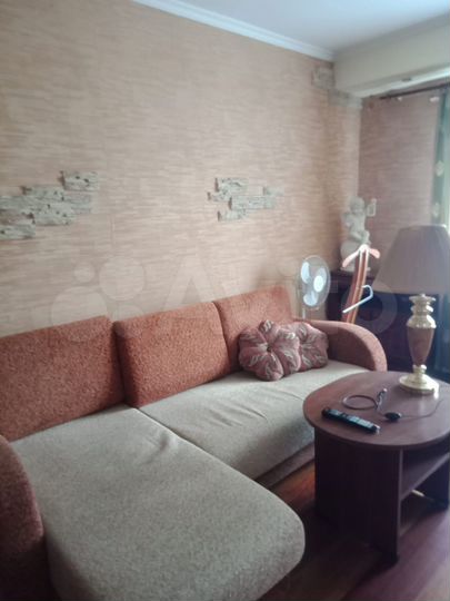 2-к. квартира, 80 м², 2/4 эт.