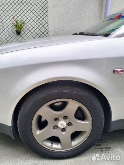 Audi A6 2.4 МТ, 2002, 256 000 км