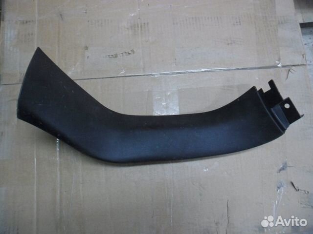 Mitsubishi OutLander XL Обивка стекла правая