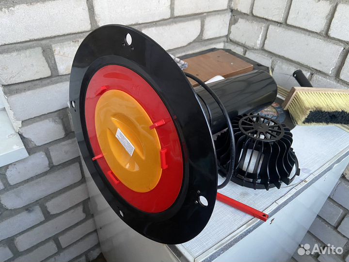 Воронка с обжимным фланцем обогреваемая