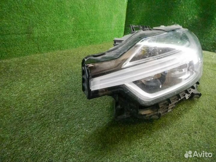 Фара левая Volvo XC60