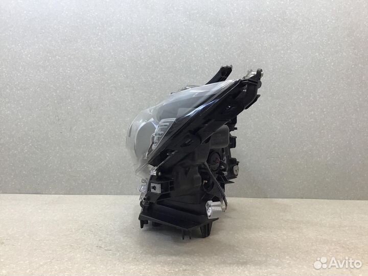 Фара левая Toyota Land Cruiser (150) -Prado 2009