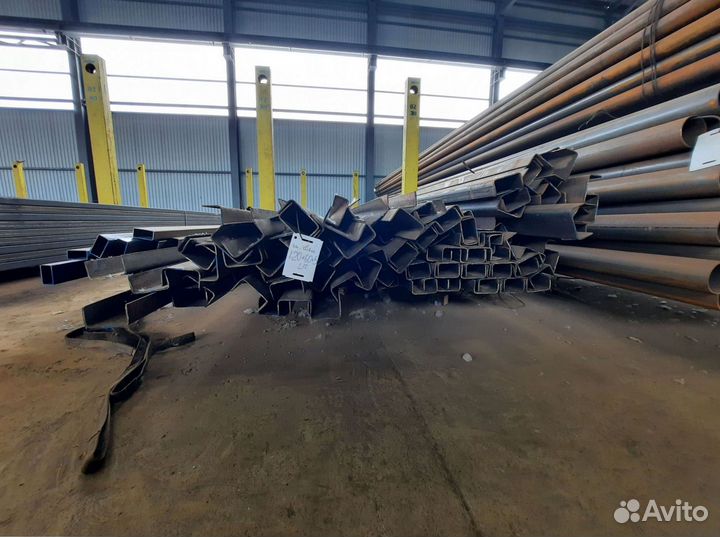 Швеллер стальной