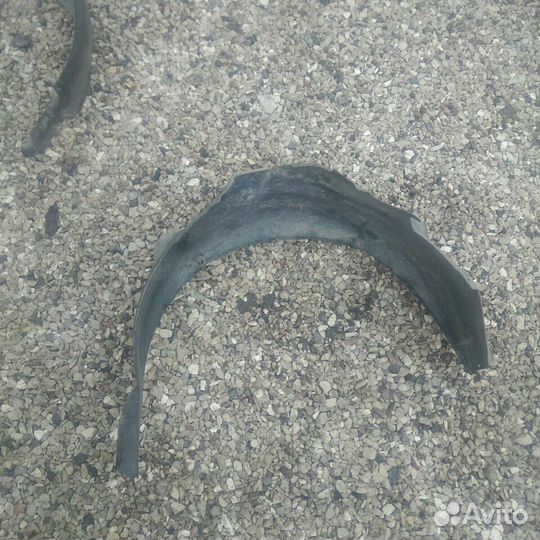 Подкрылок локер передний пассат б4