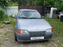 Opel Kadett 1.3 MT, 1988, 300 000 км, с пробегом, цена 75 000 руб.