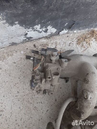 Впускной коллектор Nissan Almera N16