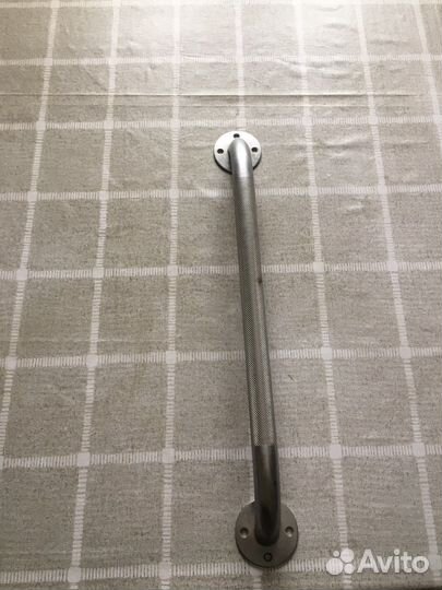 Поручень для ванной