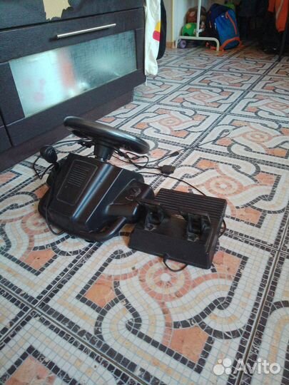 Игровой руль с педалями для пк