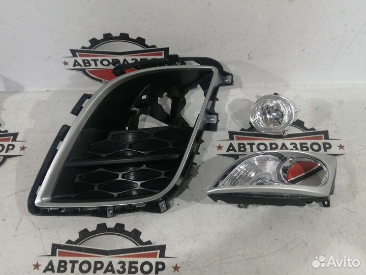 Решетка туманки в сборе левая mazda CX-7 09-12