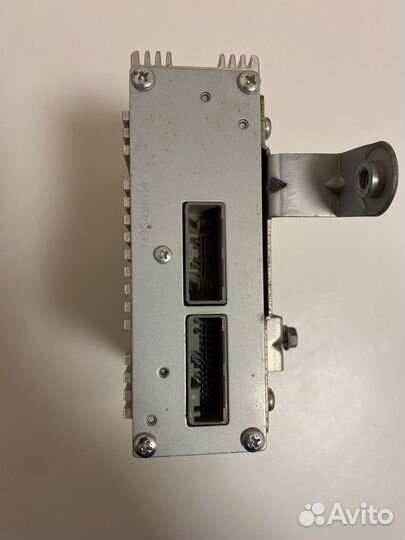 Штатный усилитель звука Honda Accord 8