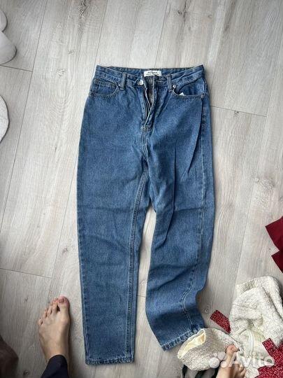 Джинсы