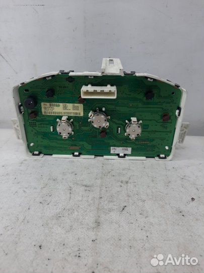 Щиток приборов (приборная панель) Nissan Micra