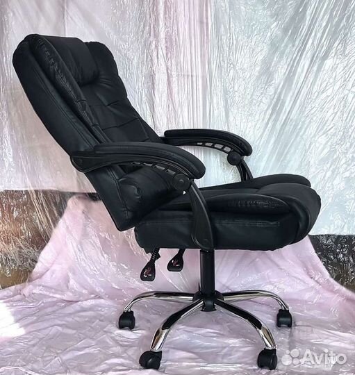 Новоe компьютерноe кресло руководитeля с массажeм