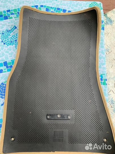 Автомобильные коврики lexus