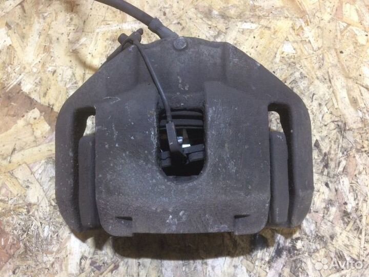 34116753659 Суппорт передний левый BMW E60 E65