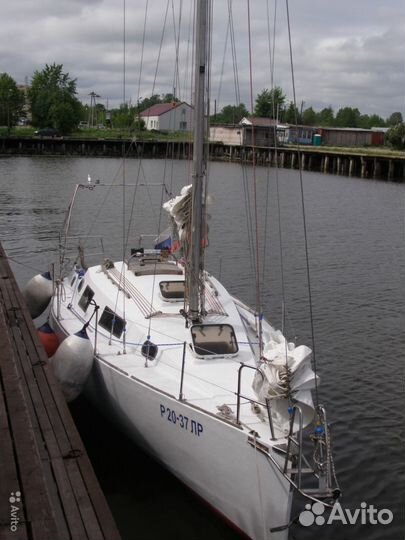 Парусная яхта 9,5 метров