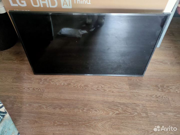 Продам телевизор LG