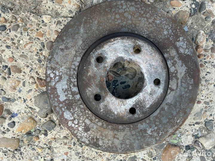 Передние тормозные диски Nissan Altima L31 Nissan