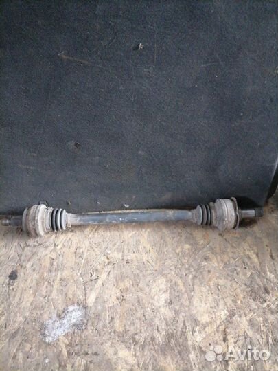 Привод задний левый Mercedes-Benz C-Class W204