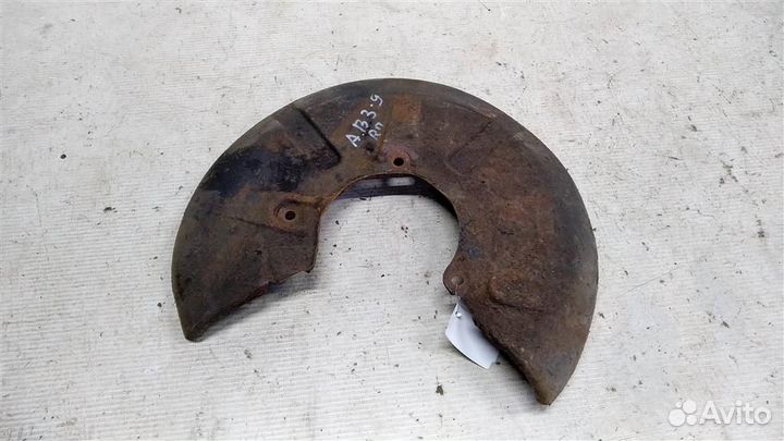 Защита колодок передняя правая Audi 80 B3 86-91г