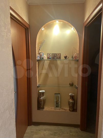 3-к. квартира, 58 м², 2/4 эт.