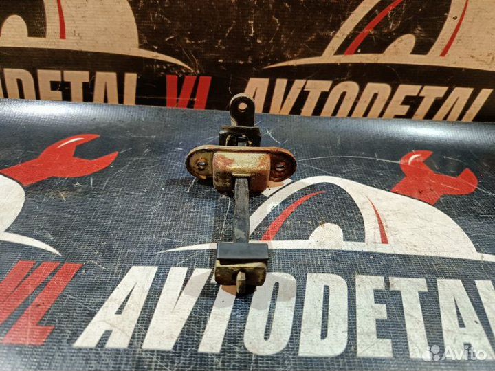 Ограничитель двери передний правый Daewoo Matiz