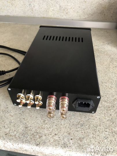 Усилитель интегральный транзисторный