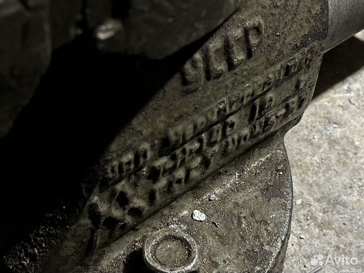 Тиски слесарные СССР большие