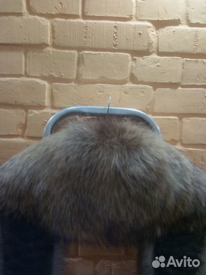 Меховой воротник енот