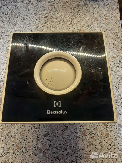Вентилятор electrolux eafr-100