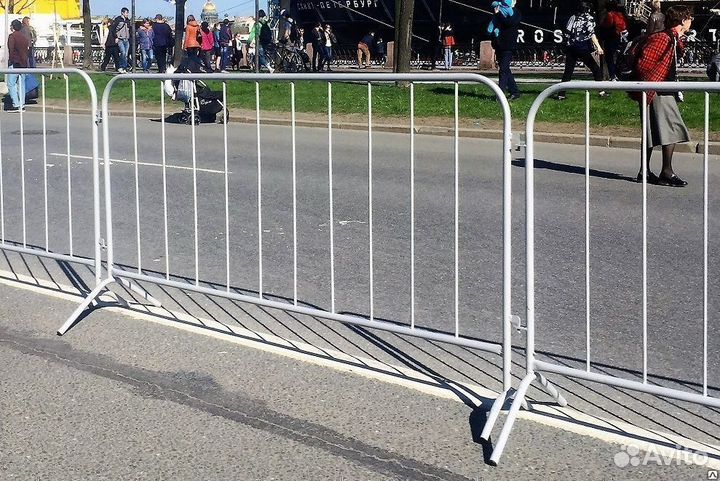 Аренда мобильных ограждений, фан барьеров