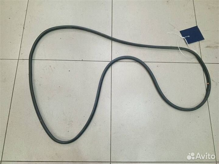 Уплотнитель двери передней правой Chevrolet Cruze