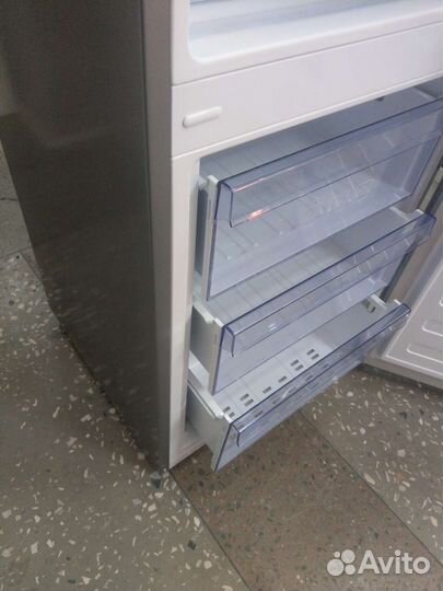 Холодильник новый