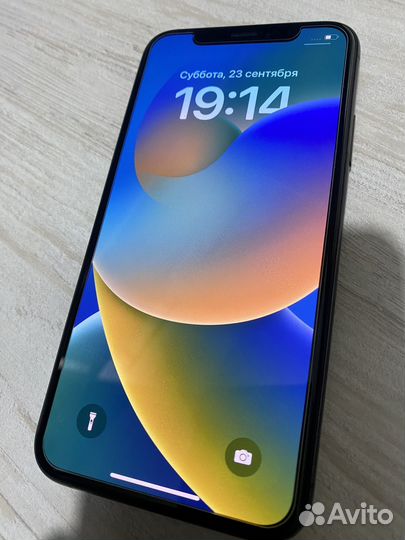 iPhone Xs, 64 ГБ