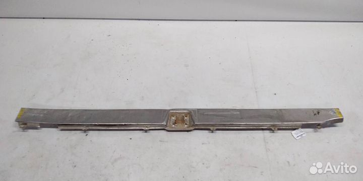 Накладка на панель багажника заднюю mersedesbenz