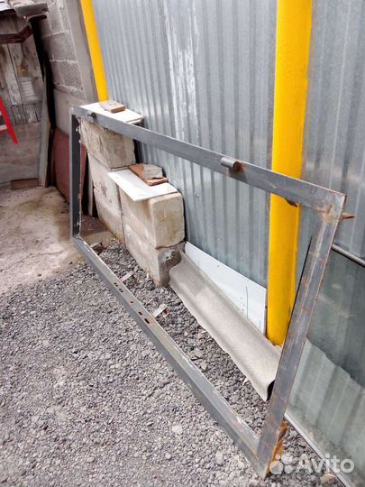 Дверь входная металлическая