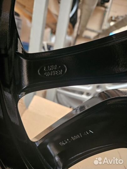 Комплект оригинальных дисков Range Rover Sport