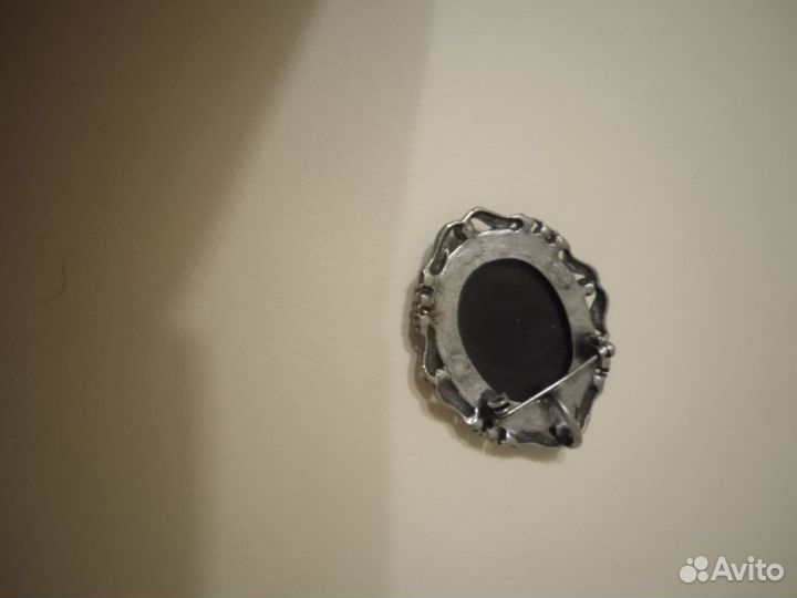 Винтажная брошь