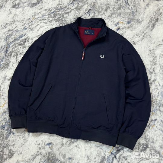 Куртка Fred Perry. Внутри флис