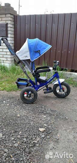 Трехколесный велосипед для детей