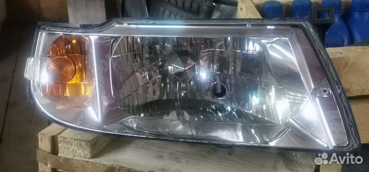 Фары mazda bongo