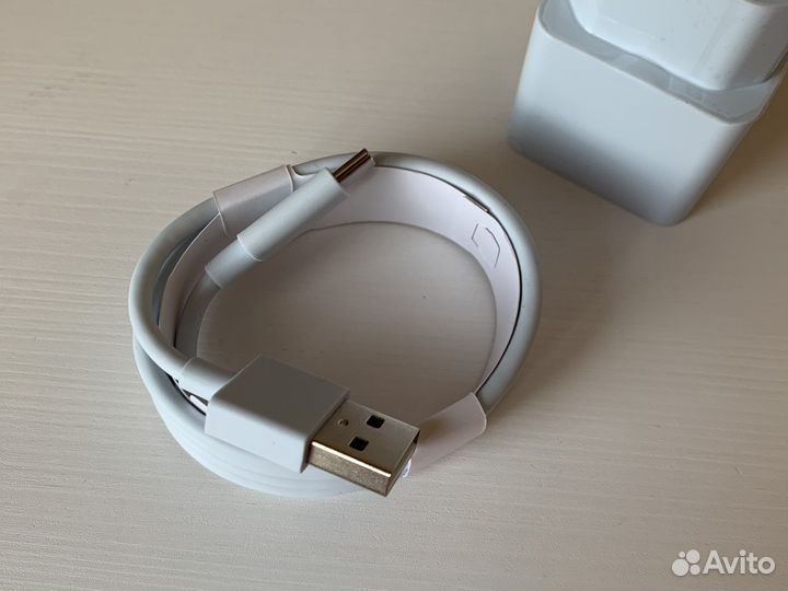 Зарядное устройство Type-C USB (новое)