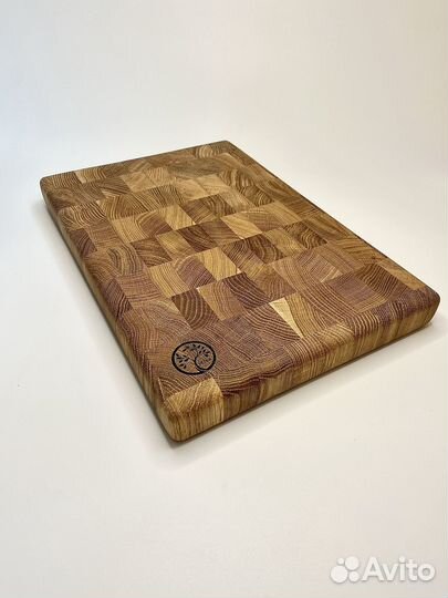 Торцевая разделочная доска из дуба