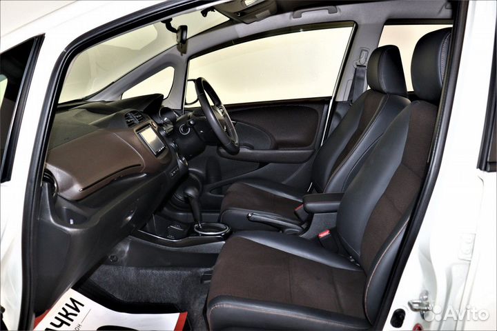 Honda Fit Shuttle 1.3 CVT, 2013, 127 070 км