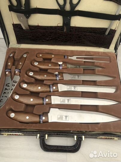 Набор ножей в дипломате