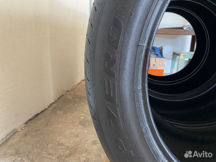 Pirelli P Zero 275/45 R21 и 315/40 R21