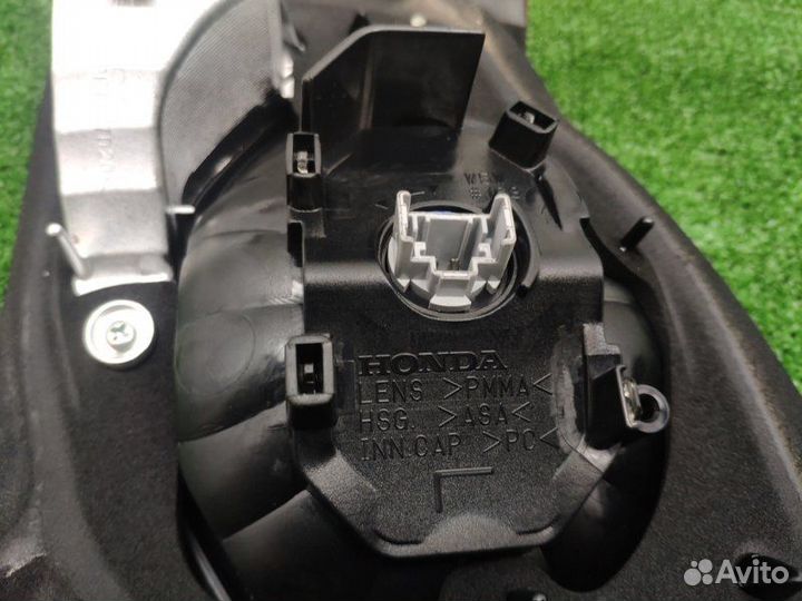 Фонарь задний левый Honda Civic 4D R18A1 2009