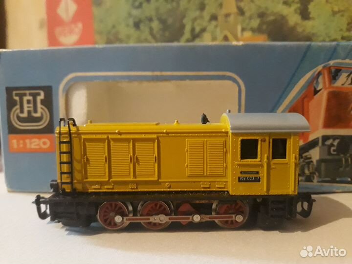 Модель тепловоза piko